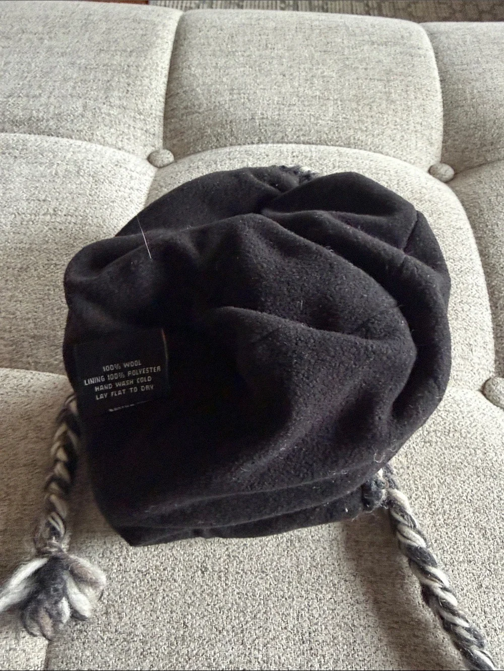 Everest Designs Nepal Wool Earflap Hat Adult Black Gray Braided Tassel Pom - Picture 11 of 11
